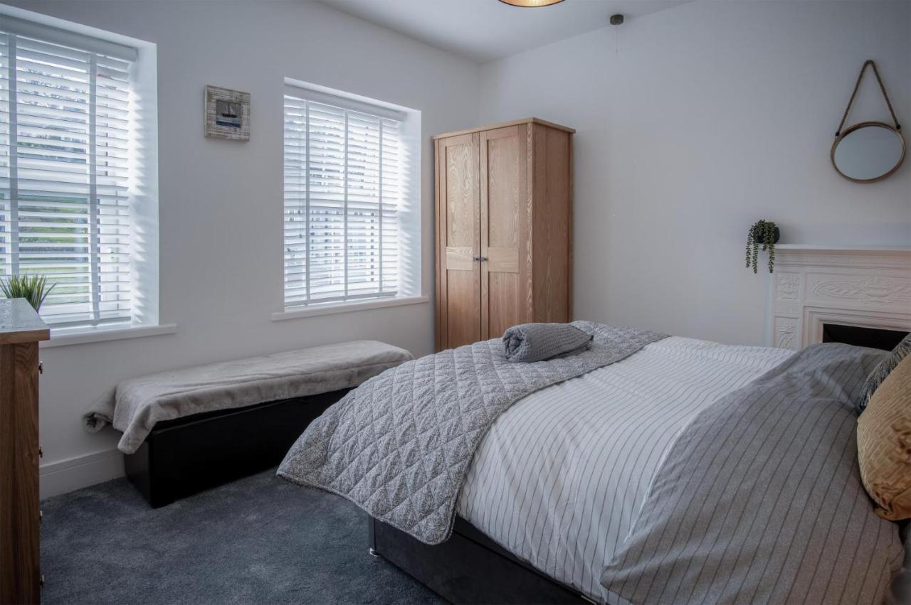 Hawtree Cottage - 2 Bedroom Cottage - تينبي المظهر الخارجي الصورة