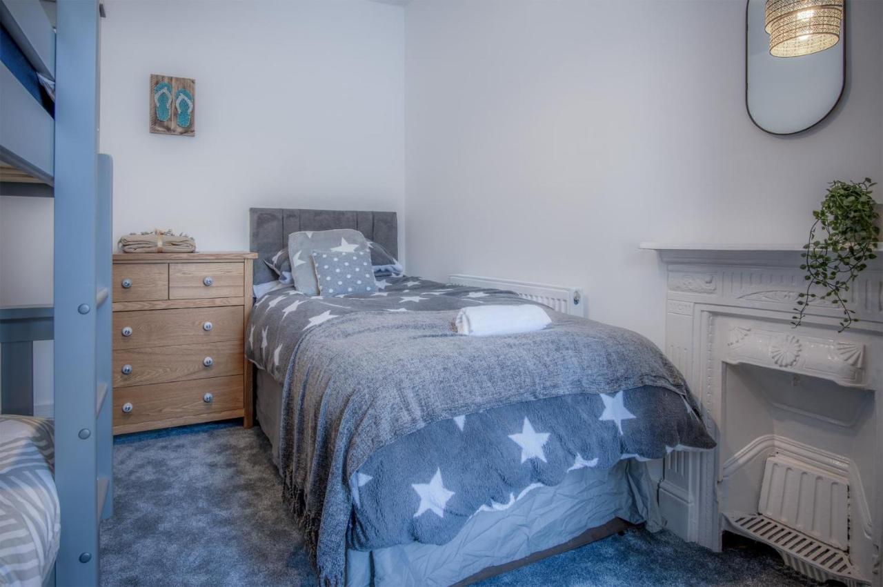 Hawtree Cottage - 2 Bedroom Cottage - تينبي المظهر الخارجي الصورة