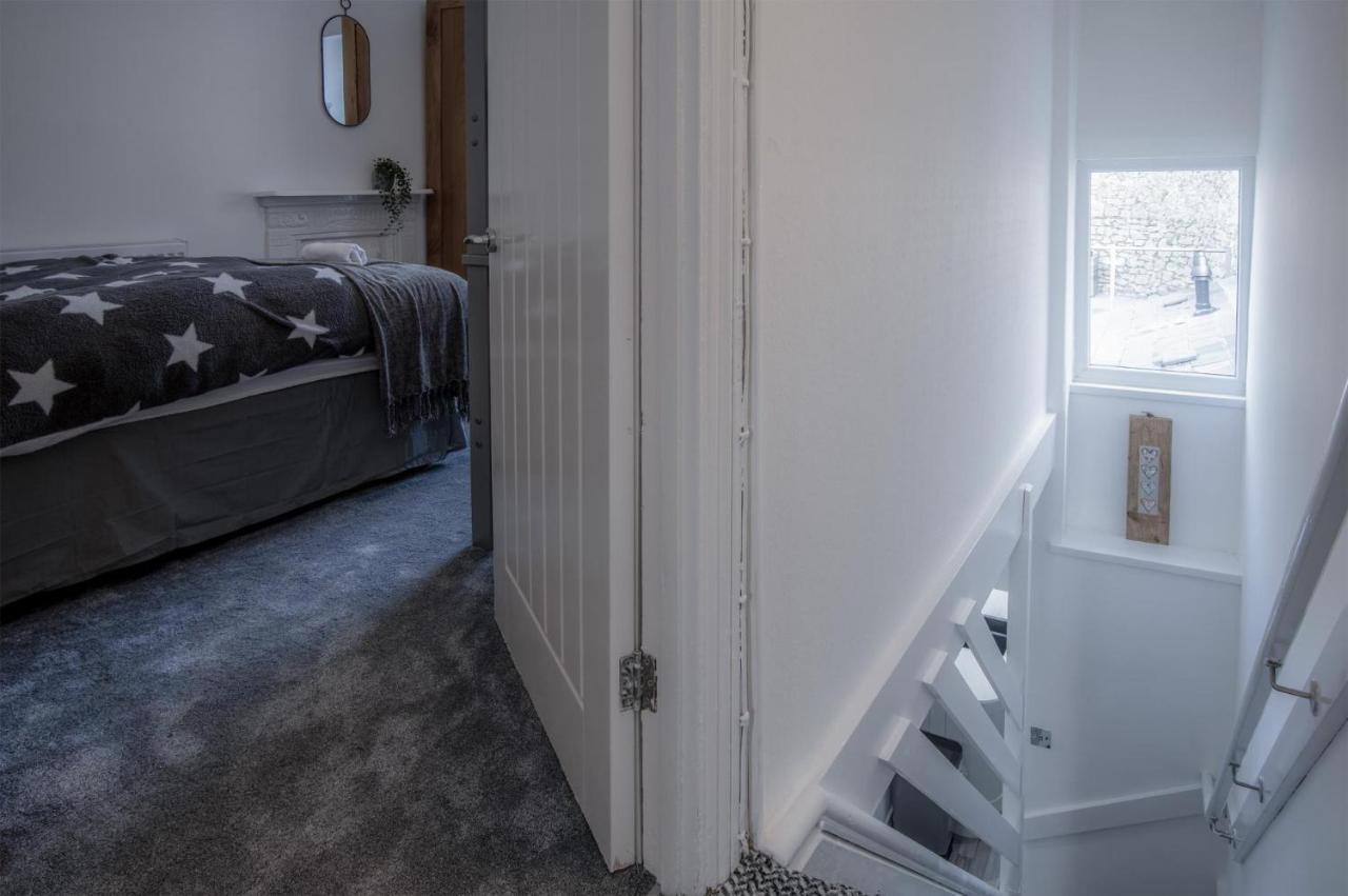 Hawtree Cottage - 2 Bedroom Cottage - تينبي المظهر الخارجي الصورة